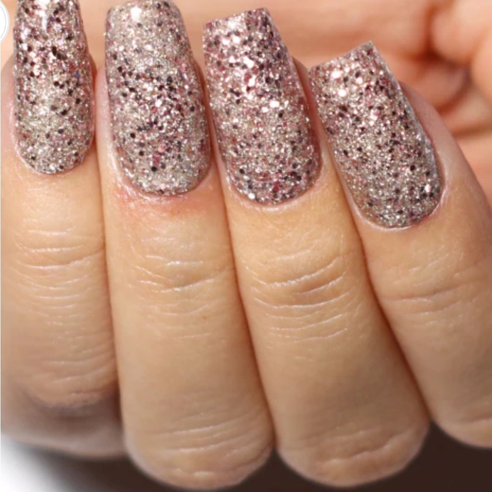 Nailboo Glam Queen Sparkling Glitter Dip Powder - Picture 4 of 8
